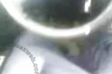 Egy diák a puncijával és a seggével fizet a apa lanyasex segítségért a vizsgán.
