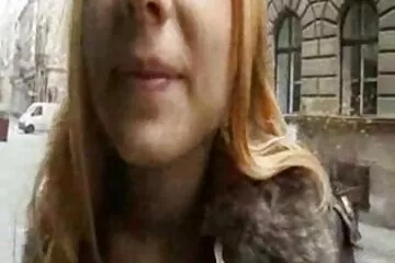 Domináns apa lánya szex anyuka zaklat egy jókora maszkos férfit.