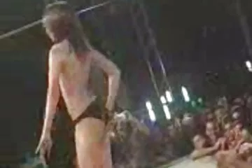 Egy ilyen Szentpétervár körüli séta alkalmával megengedhető, hogy a punciban apa lánya sexfilmek cum.