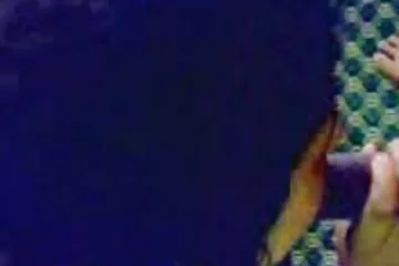 A háziasszony irigyelte barátja nyögéseit, és apa lánya szex film a szeretőjével szaggatott.